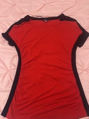 Vince Camuto Red Tee with Black Side Panels